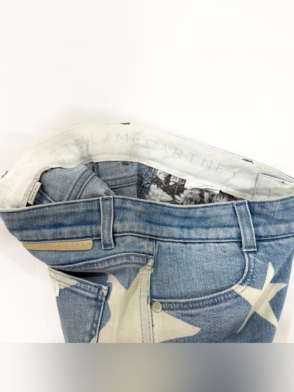 Stella McCartney blue star print jeans | Size 26 - Picture 10 of 12
